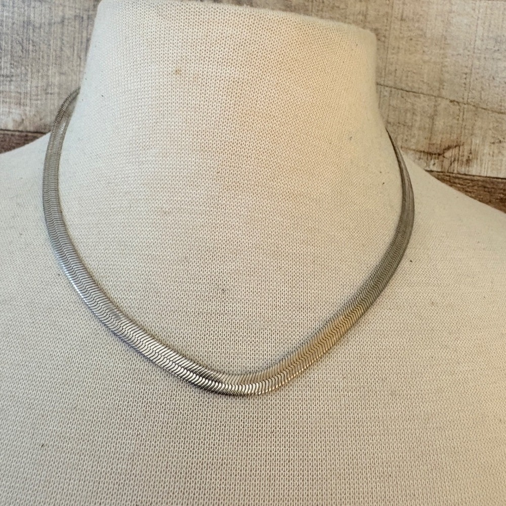 Vintage Silver Tone Flat Herringbone Chain Necklace 5mm Wide Adjustable